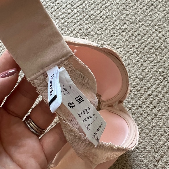 Chantelle Lace Accent Bra - Picture 3 of 3